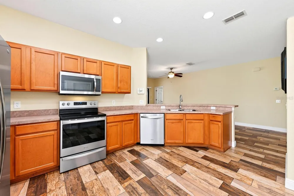 9011 MURANO MEWS COURT Kissimmee, FL 34747