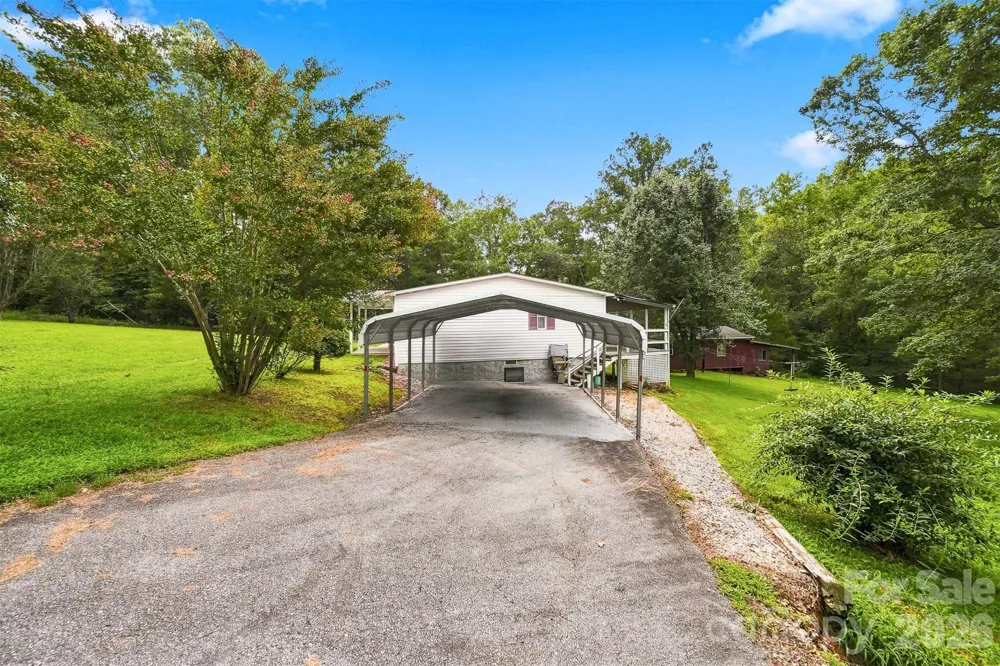 3408 Landis Lane Nebo, NC 28761