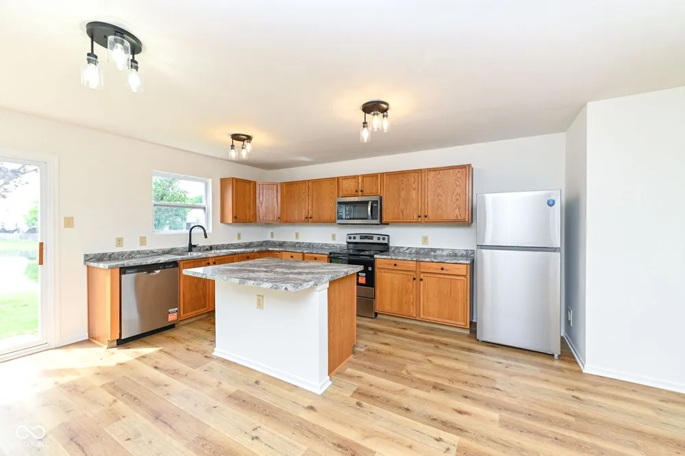 10927 Mansfield Way Ingalls, IN 46048
