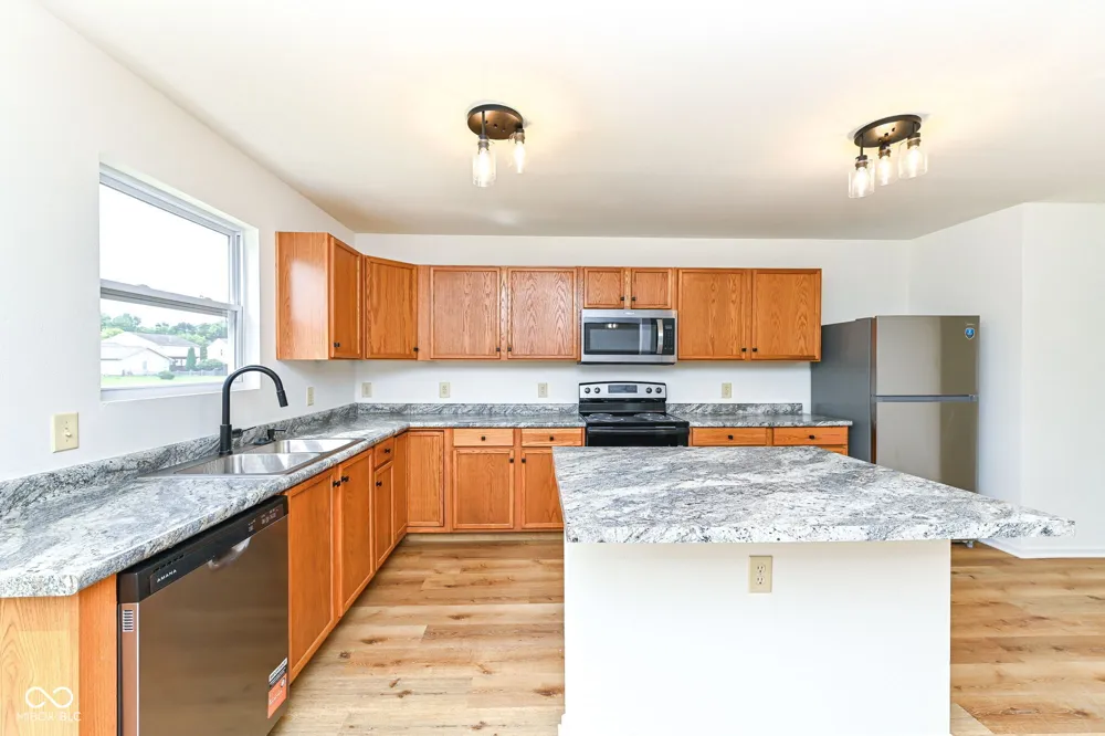 10927 Mansfield Way Ingalls, IN 46048
