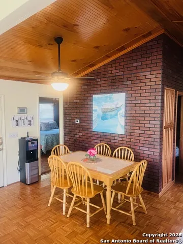 272 Lakeshore Dr Bandera, TX 78003