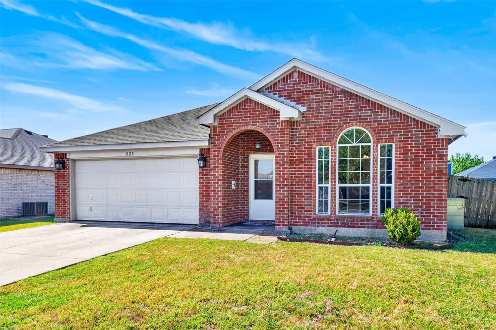825 Rowdy Drive Royse City, TX 75189