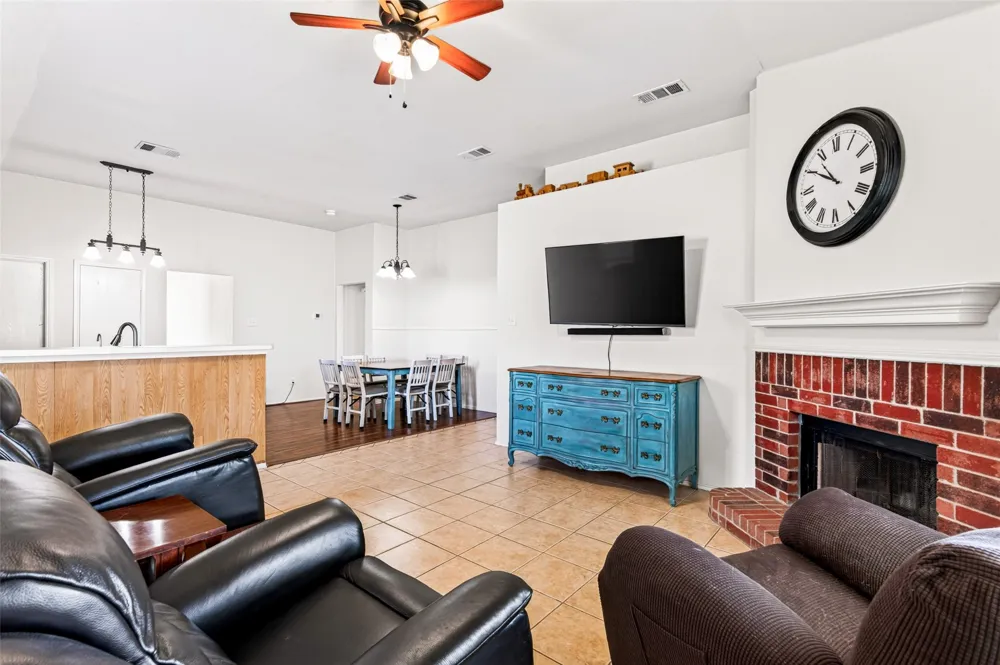 825 Rowdy Drive Royse City, TX 75189
