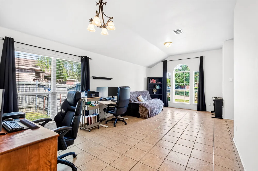 825 Rowdy Drive Royse City, TX 75189