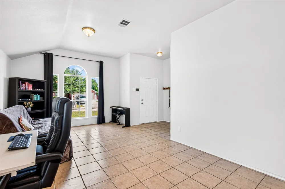 825 Rowdy Drive Royse City, TX 75189