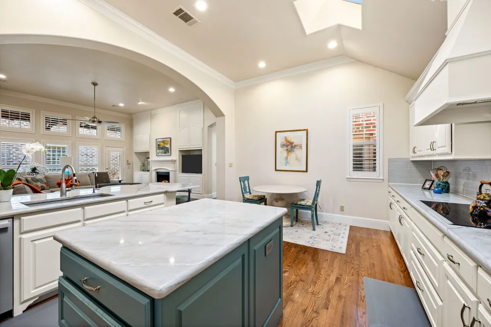 805 Creekview Lane Colleyville, TX 76034