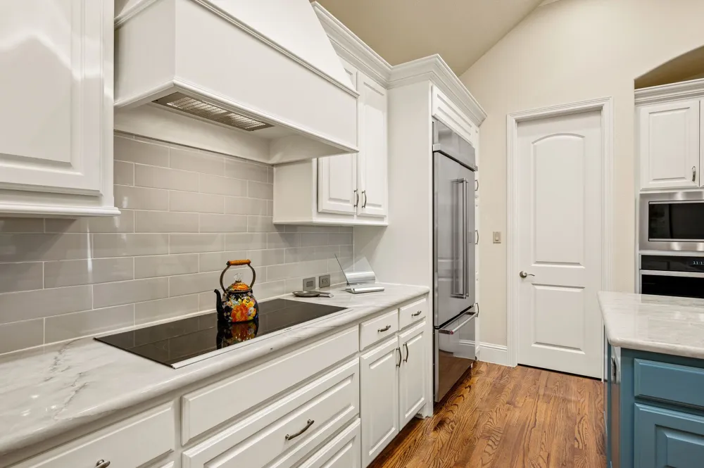 805 Creekview Lane Colleyville, TX 76034