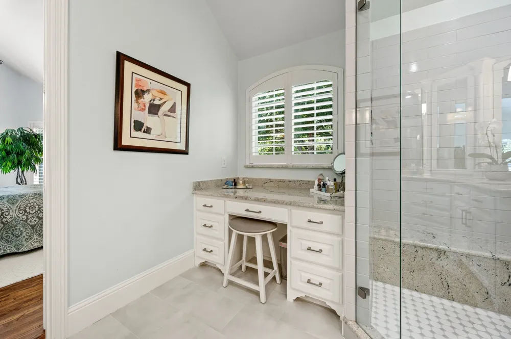 805 Creekview Lane Colleyville, TX 76034