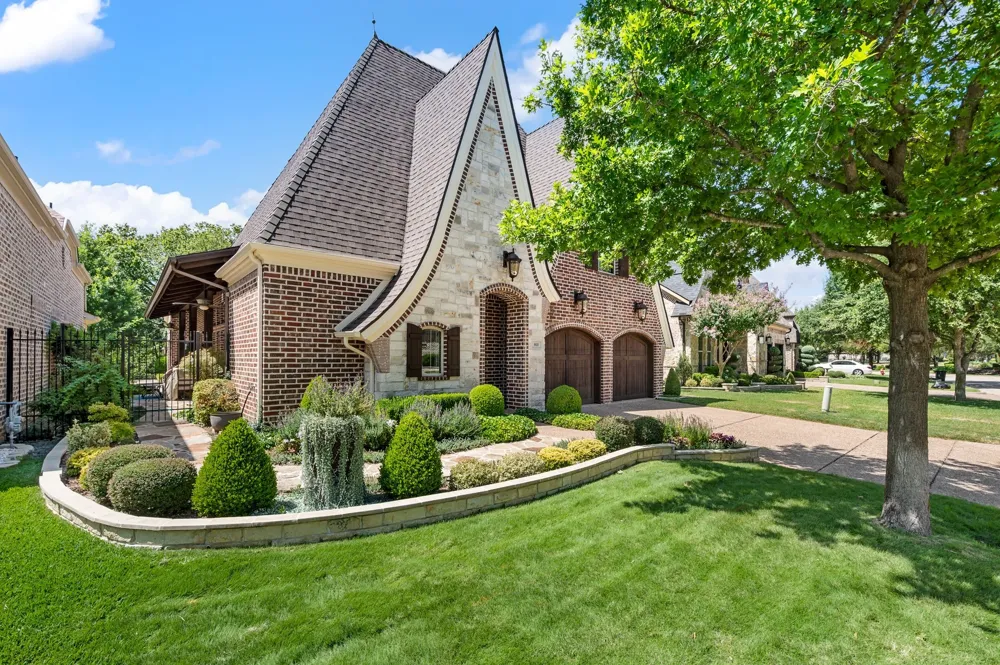 805 Creekview Lane Colleyville, TX 76034