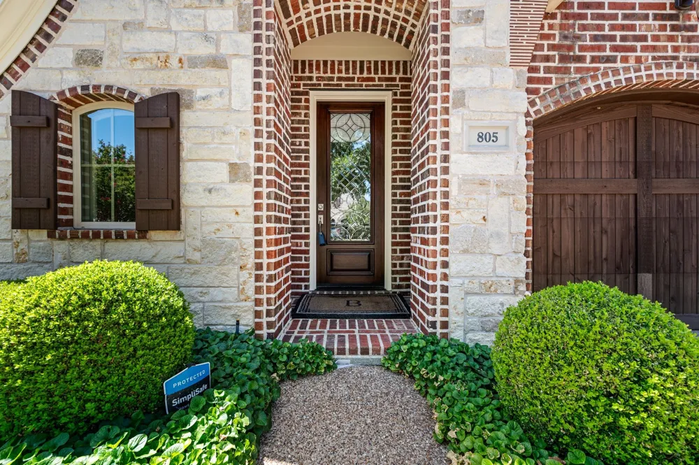 805 Creekview Lane Colleyville, TX 76034