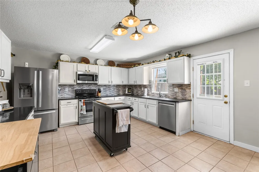 2212 Plum Court Little Elm, TX 75068