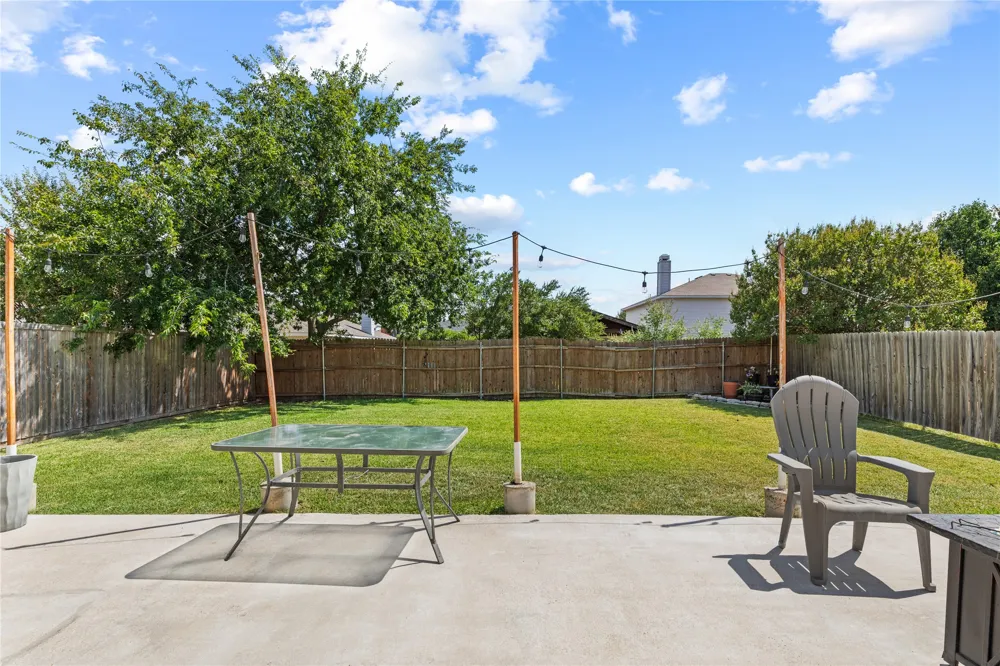 2212 Plum Court Little Elm, TX 75068