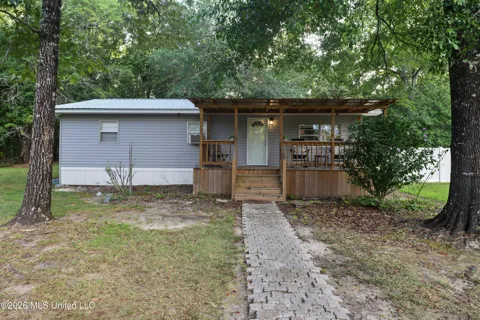 8 Woods Road