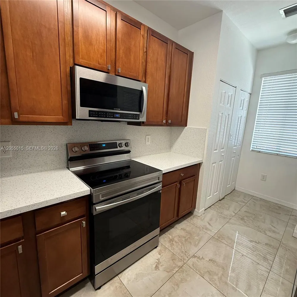 8972 SW 18th St #1114 Miramar, FL 33025