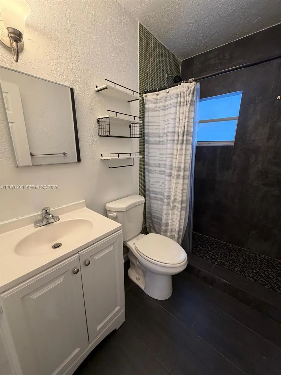 127 NW 47th Ter #2 Miami, FL 33127