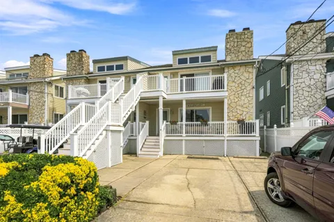 415 W Bennett Avenue