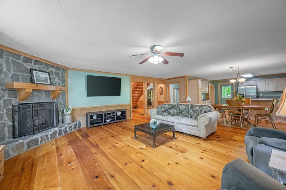 495 Dockery Lane Mineral Bluff, GA 30559