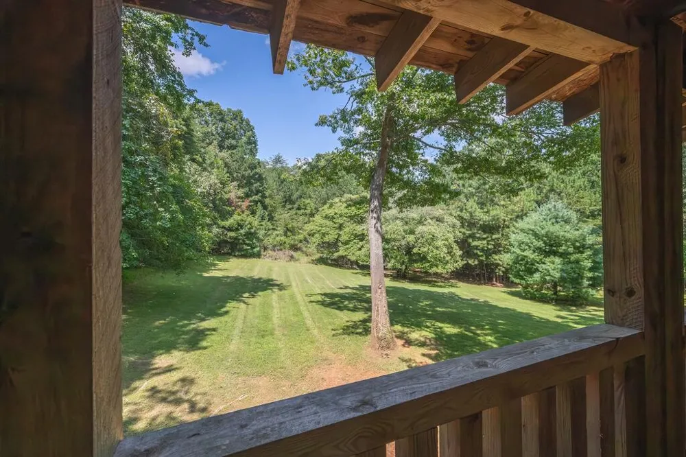 495 Dockery Lane Mineral Bluff, GA 30559