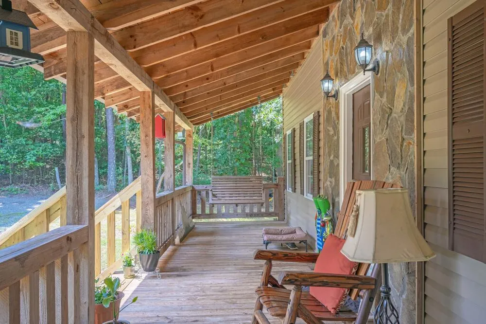 495 Dockery Lane Mineral Bluff, GA 30559