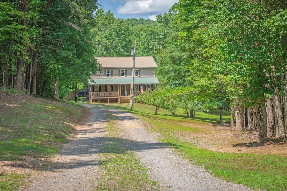 495 Dockery Lane Mineral Bluff, GA 30559