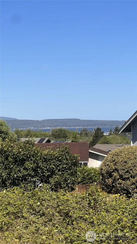 37461 Hood Canal Drive NE