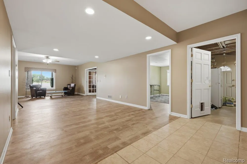 9669 Steephollow Drive White Lake Charter Township, MI 48386
