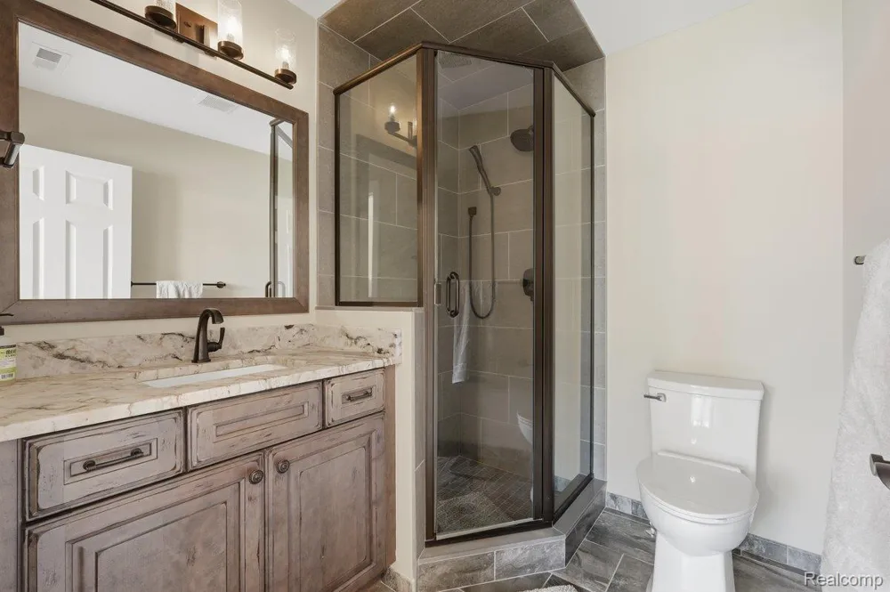 9669 Steephollow Drive White Lake Charter Township, MI 48386