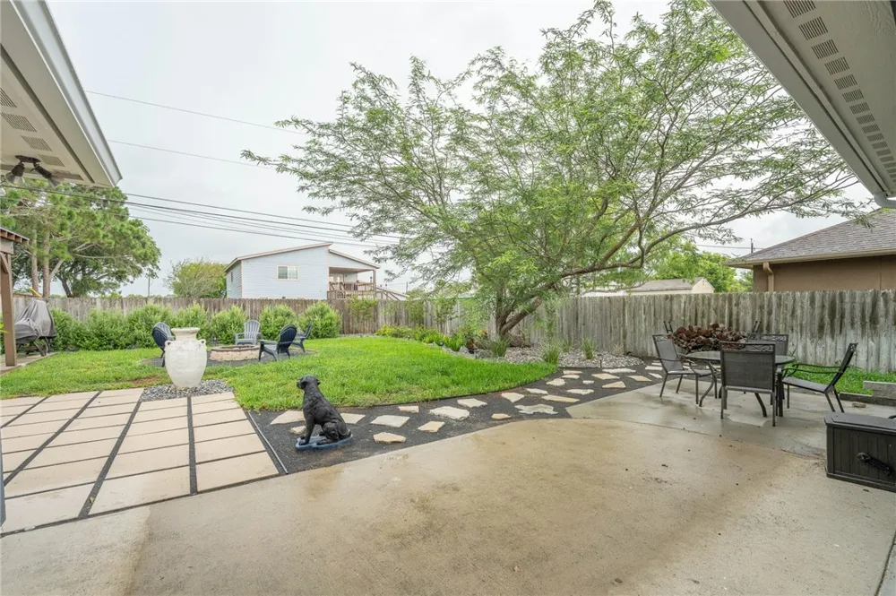 3826 Holland Drive Corpus Christi, TX 78418