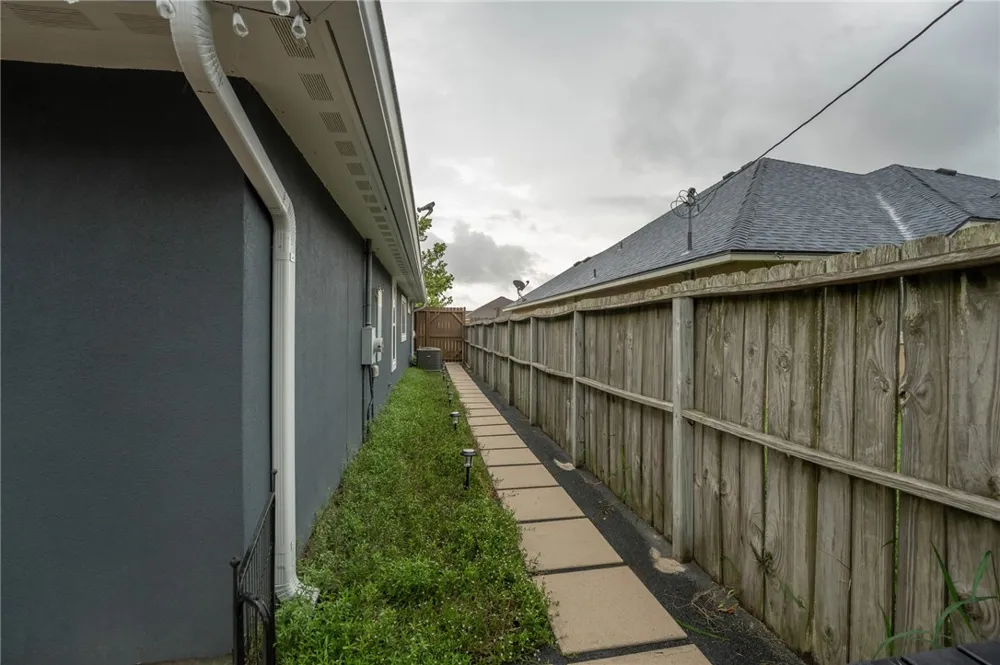 3826 Holland Drive Corpus Christi, TX 78418