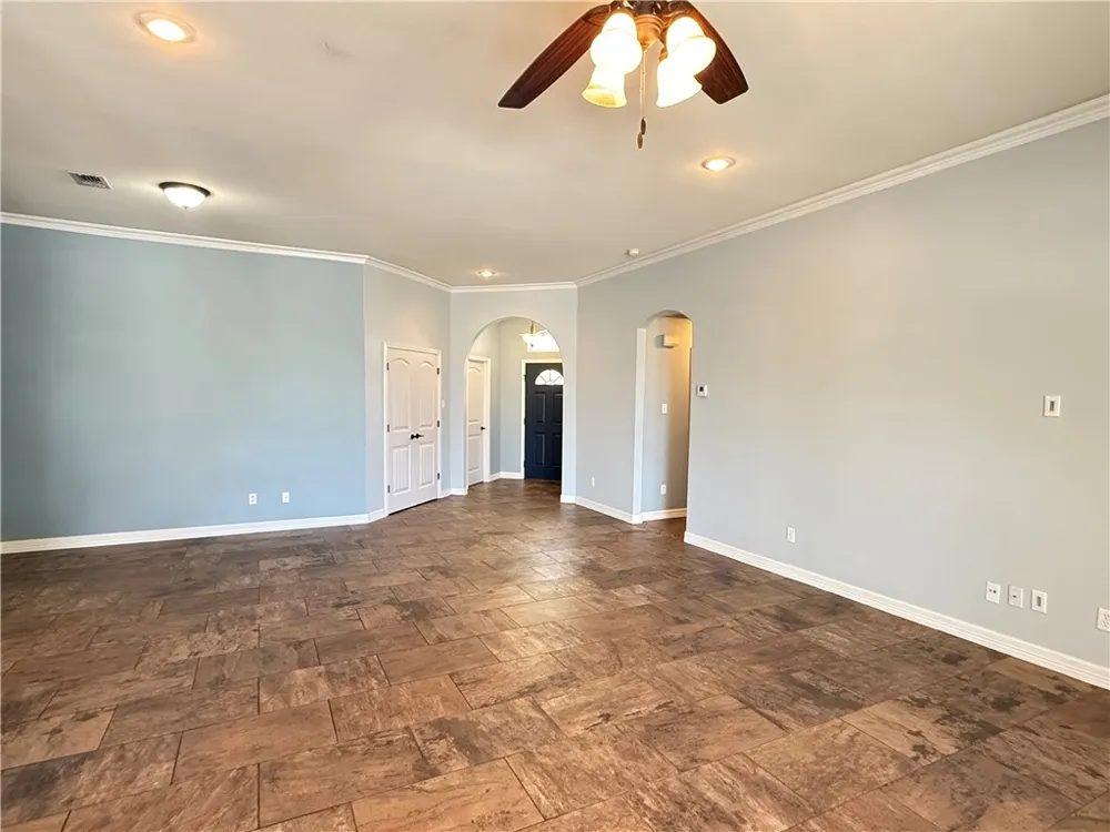 3826 Holland Drive Corpus Christi, TX 78418