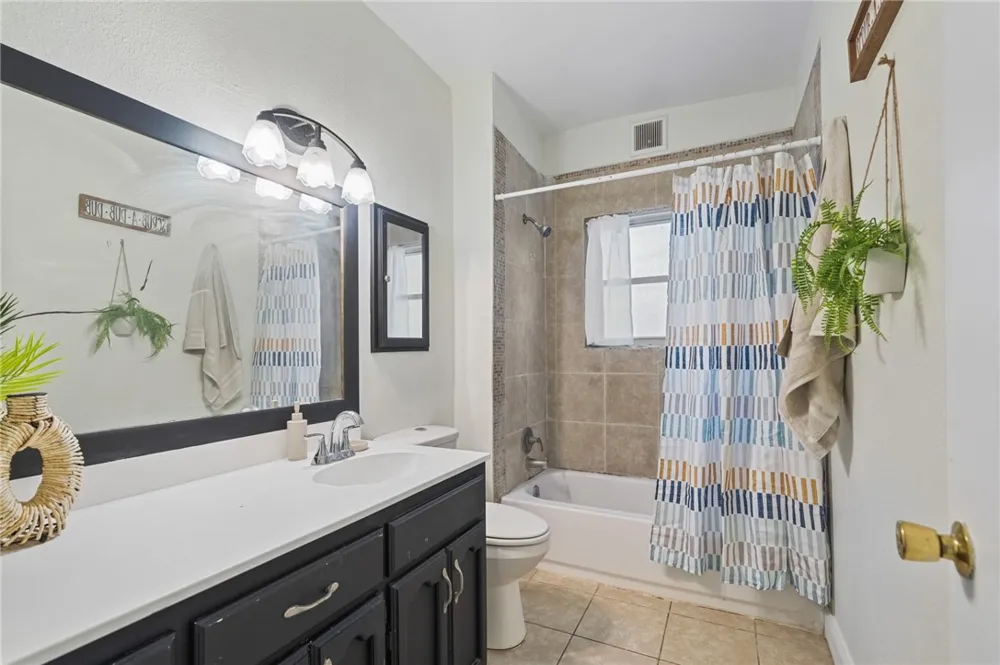 1514 E Johnston Avenue Kingsville, TX 78363