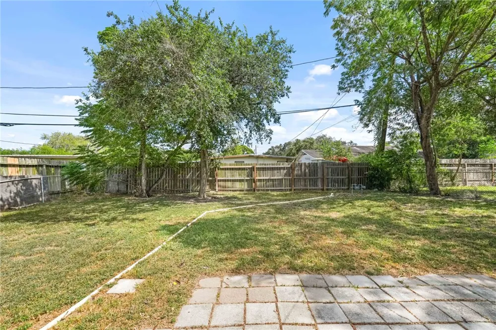 1514 E Johnston Avenue Kingsville, TX 78363