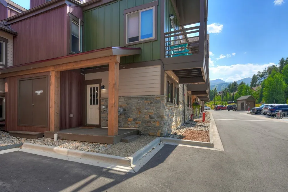 120 Sawmill Road #employee unit Breckenridge, CO 80424