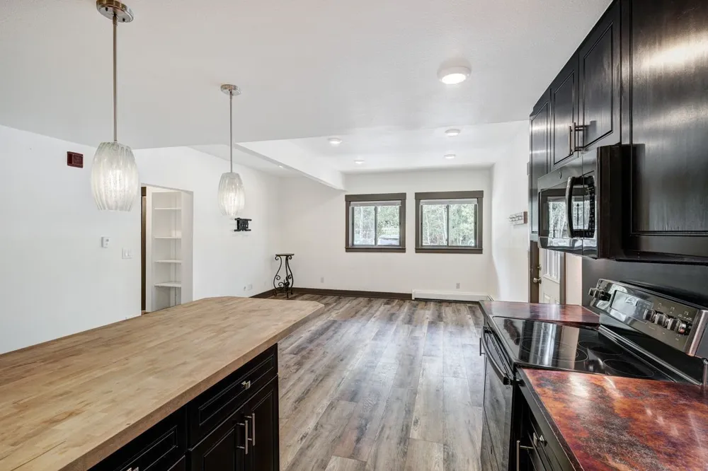 120 Sawmill Road #employee unit Breckenridge, CO 80424