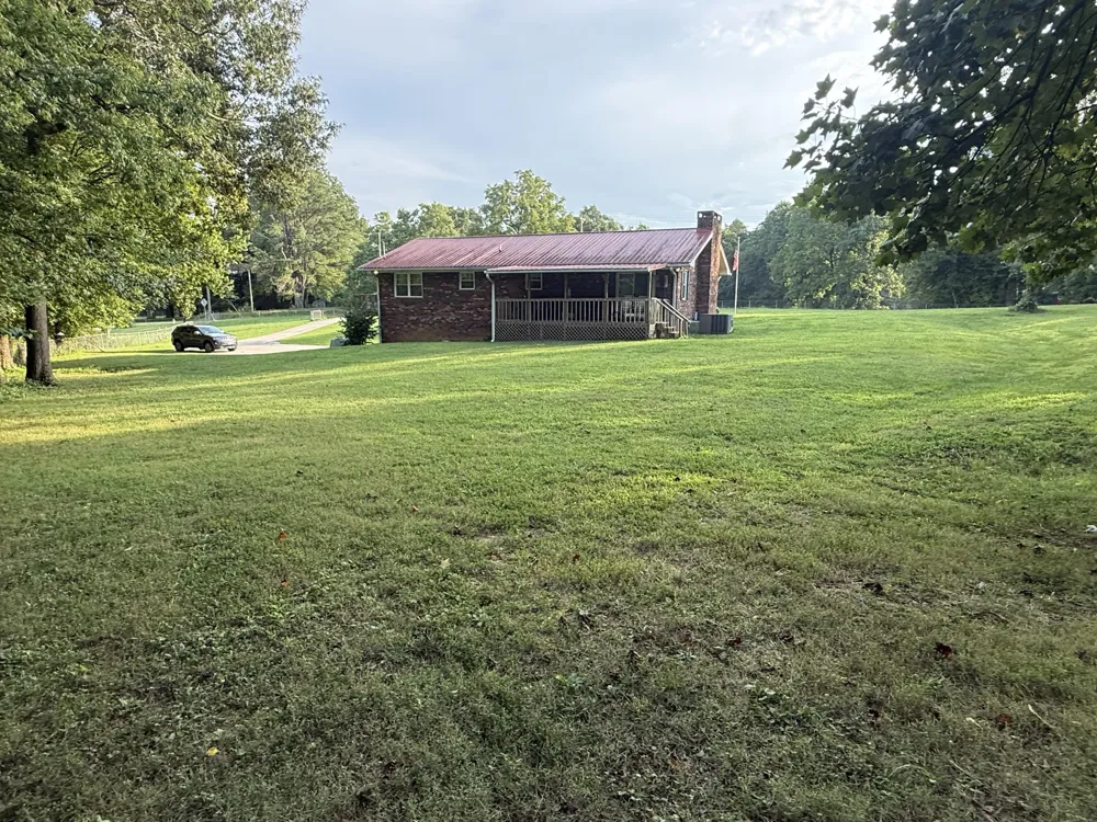4394 Back Valley Road Evensville, TN 37332