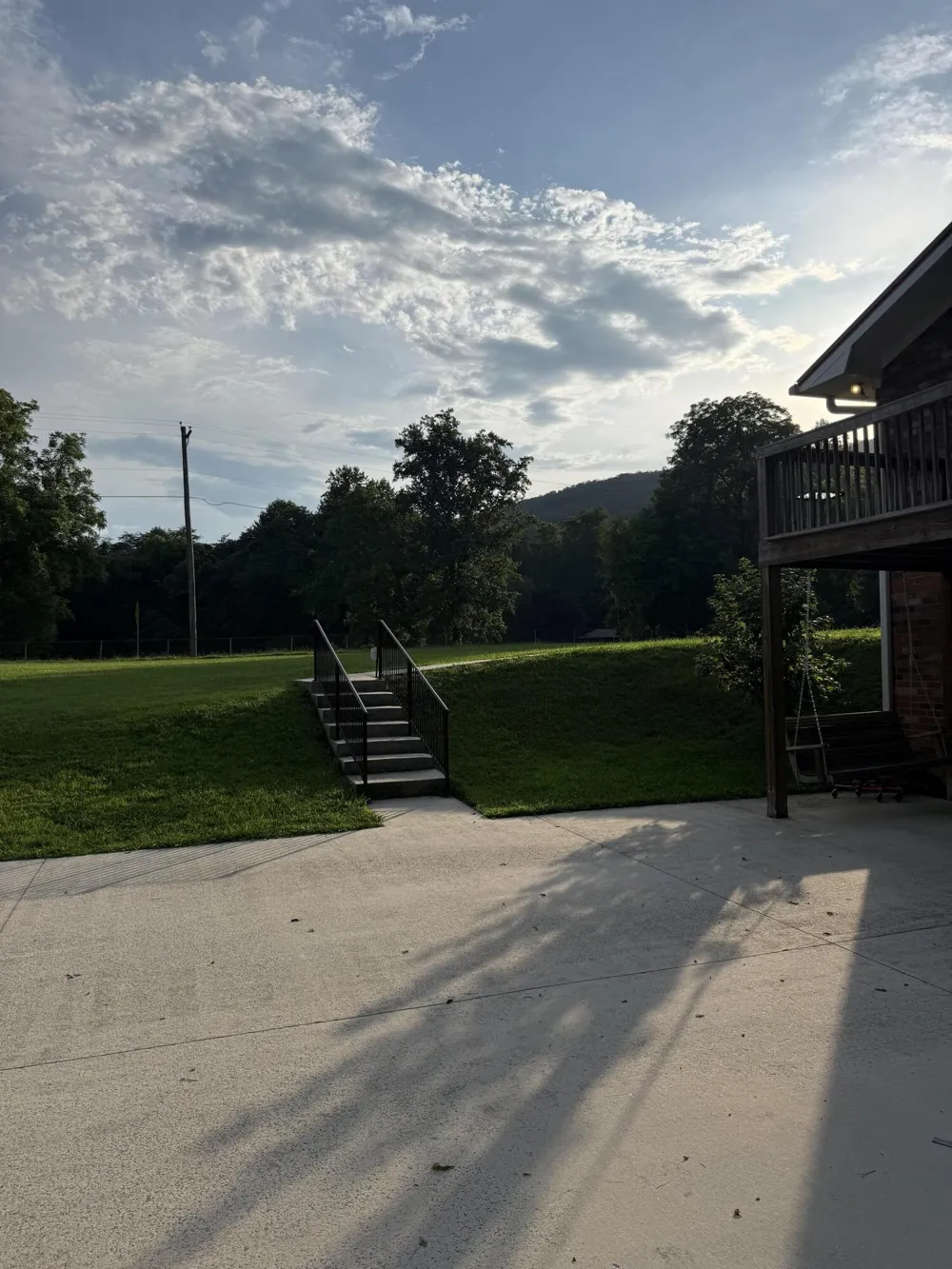 4394 Back Valley Road Evensville, TN 37332