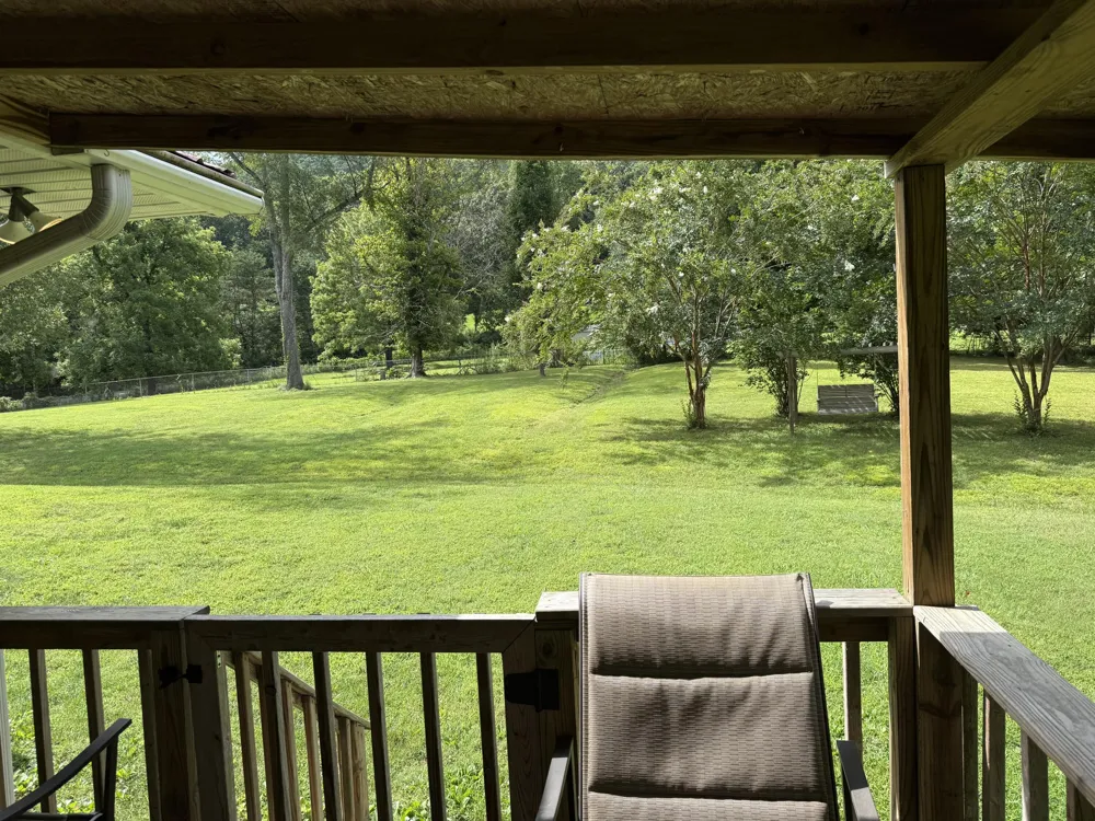 4394 Back Valley Road Evensville, TN 37332