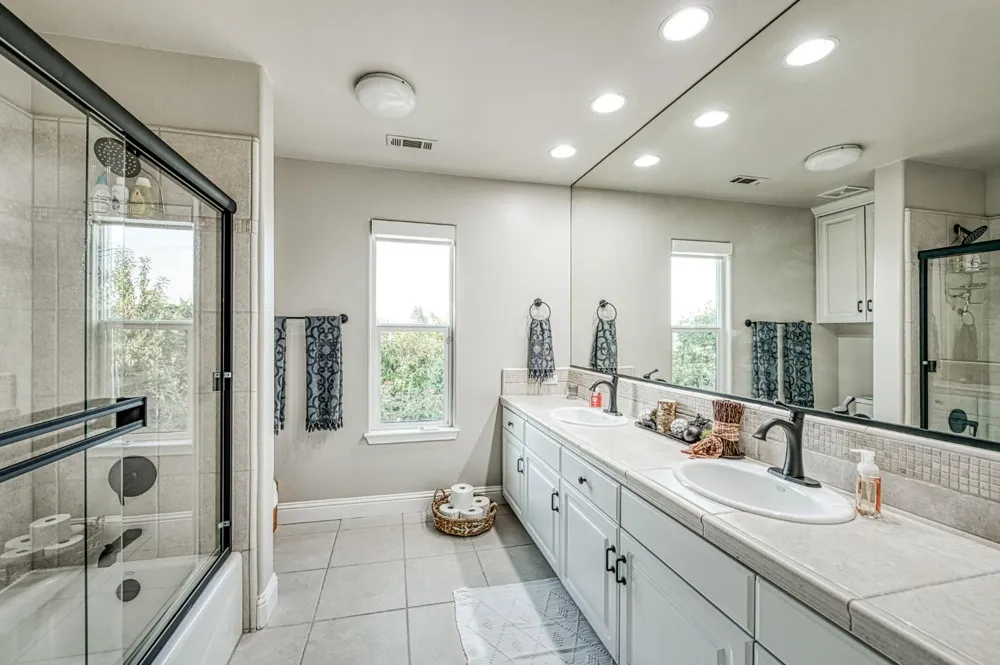 15640 Friant Road Friant, CA 93626