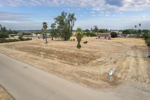 12602 E Robinson Avenue
