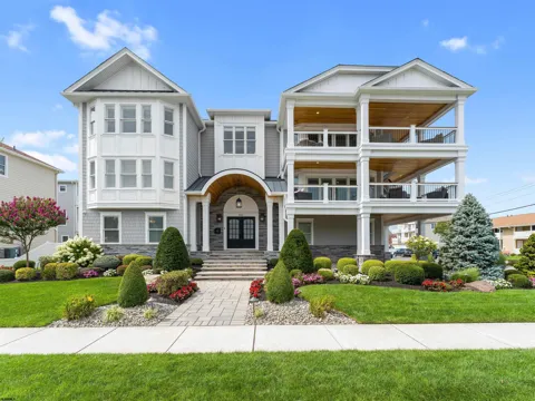 401 W BRIGANTINE Ave