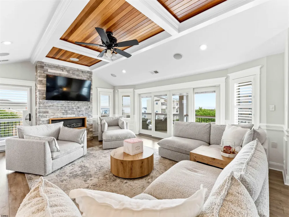 401 W BRIGANTINE Ave Brigantine, NJ 08203