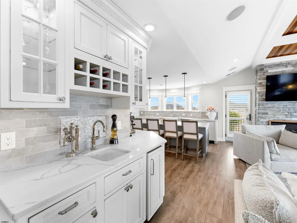 401 W BRIGANTINE Ave Brigantine, NJ 08203