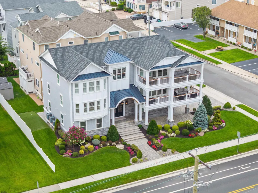 401 W BRIGANTINE Ave Brigantine, NJ 08203