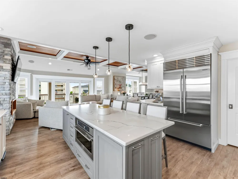 401 W BRIGANTINE Ave Brigantine, NJ 08203