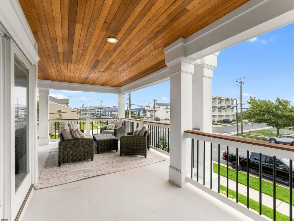 401 W BRIGANTINE Ave Brigantine, NJ 08203
