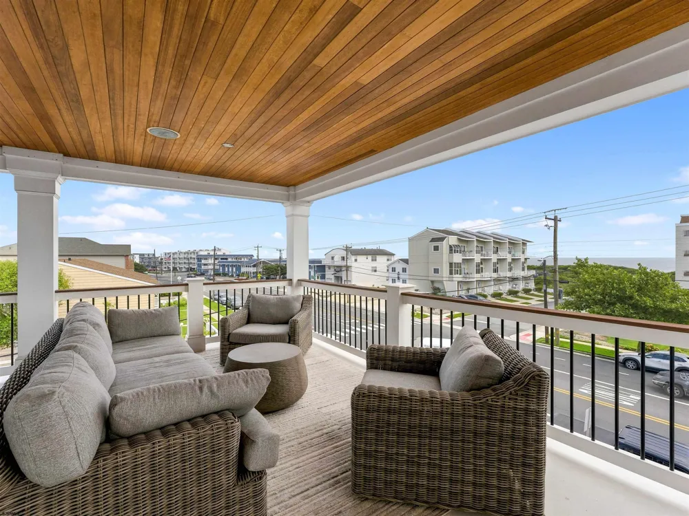 401 W BRIGANTINE Ave Brigantine, NJ 08203
