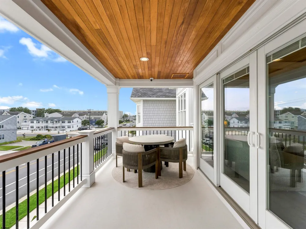 401 W BRIGANTINE Ave Brigantine, NJ 08203