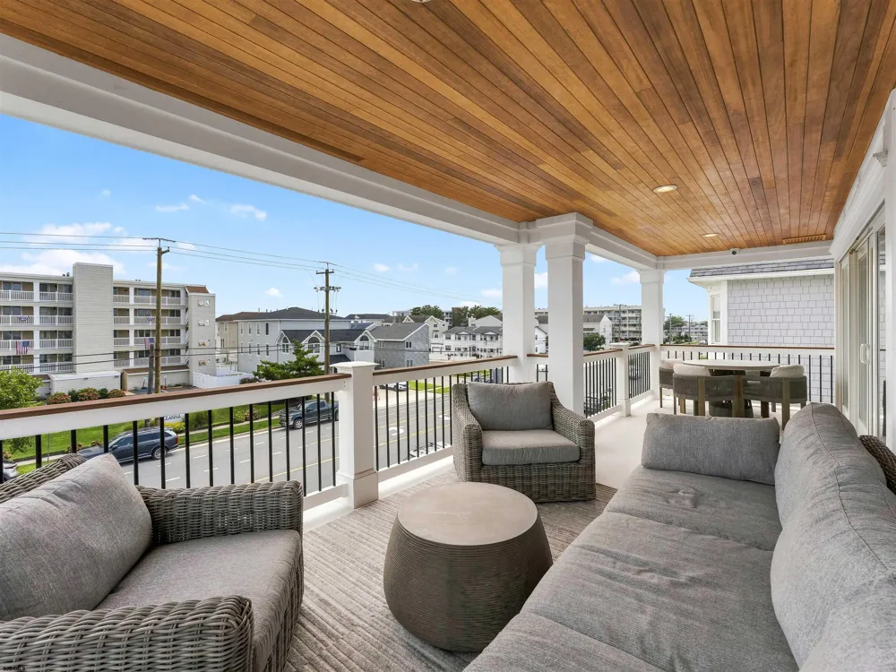 401 W BRIGANTINE Ave Brigantine, NJ 08203