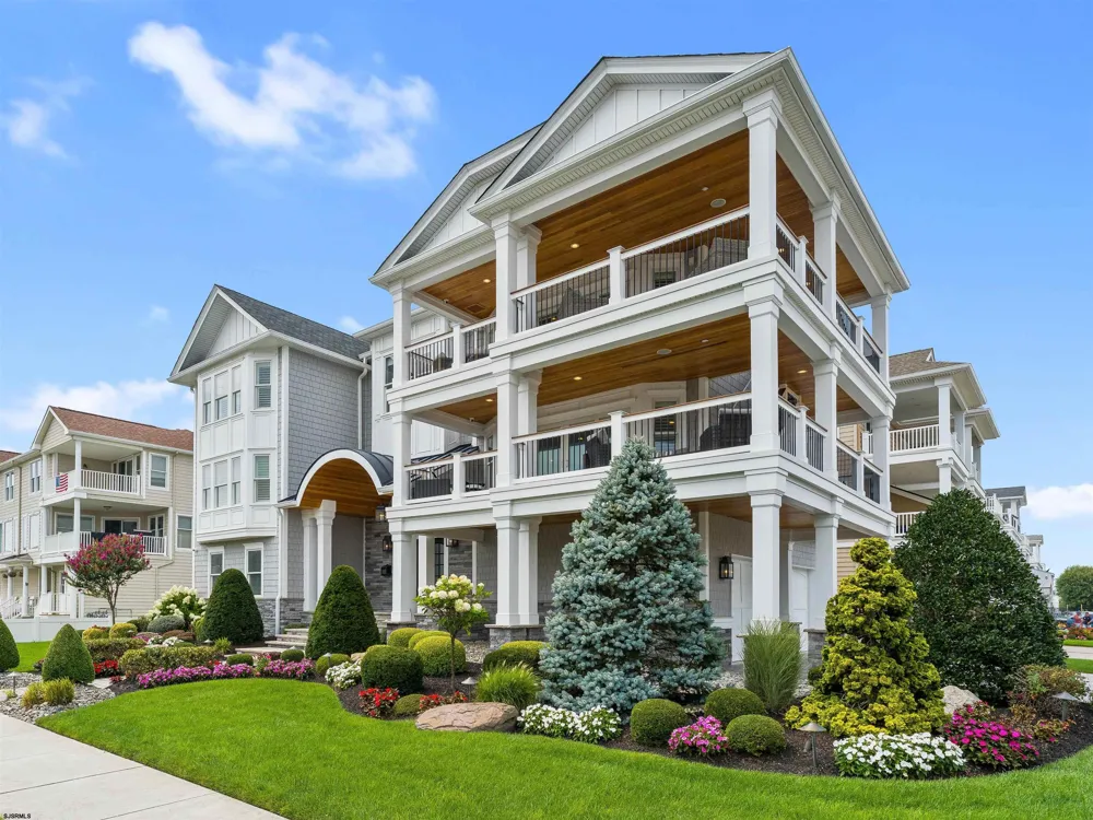 401 W BRIGANTINE Ave Brigantine, NJ 08203