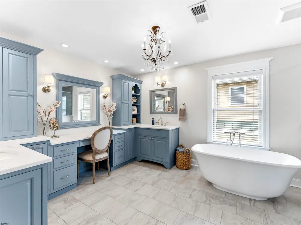 401 W BRIGANTINE Ave Brigantine, NJ 08203